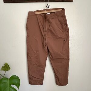 Nike Men's Sportswear Style Essentials Woven Unlined Sneaker Pants Size 36
